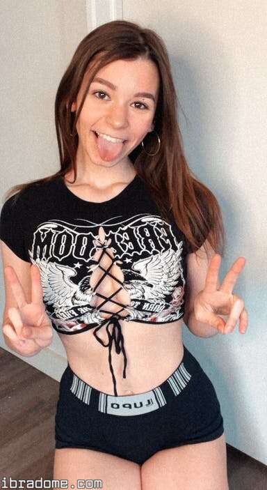 Nikki Woods Photo #29