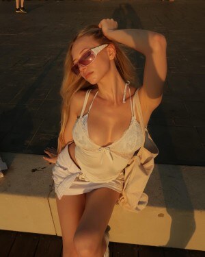 Sophia Diamond Post #10