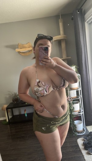 Sarah Bertrand Photo #34