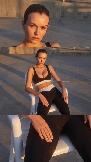 Josephine Skriver Photo #333