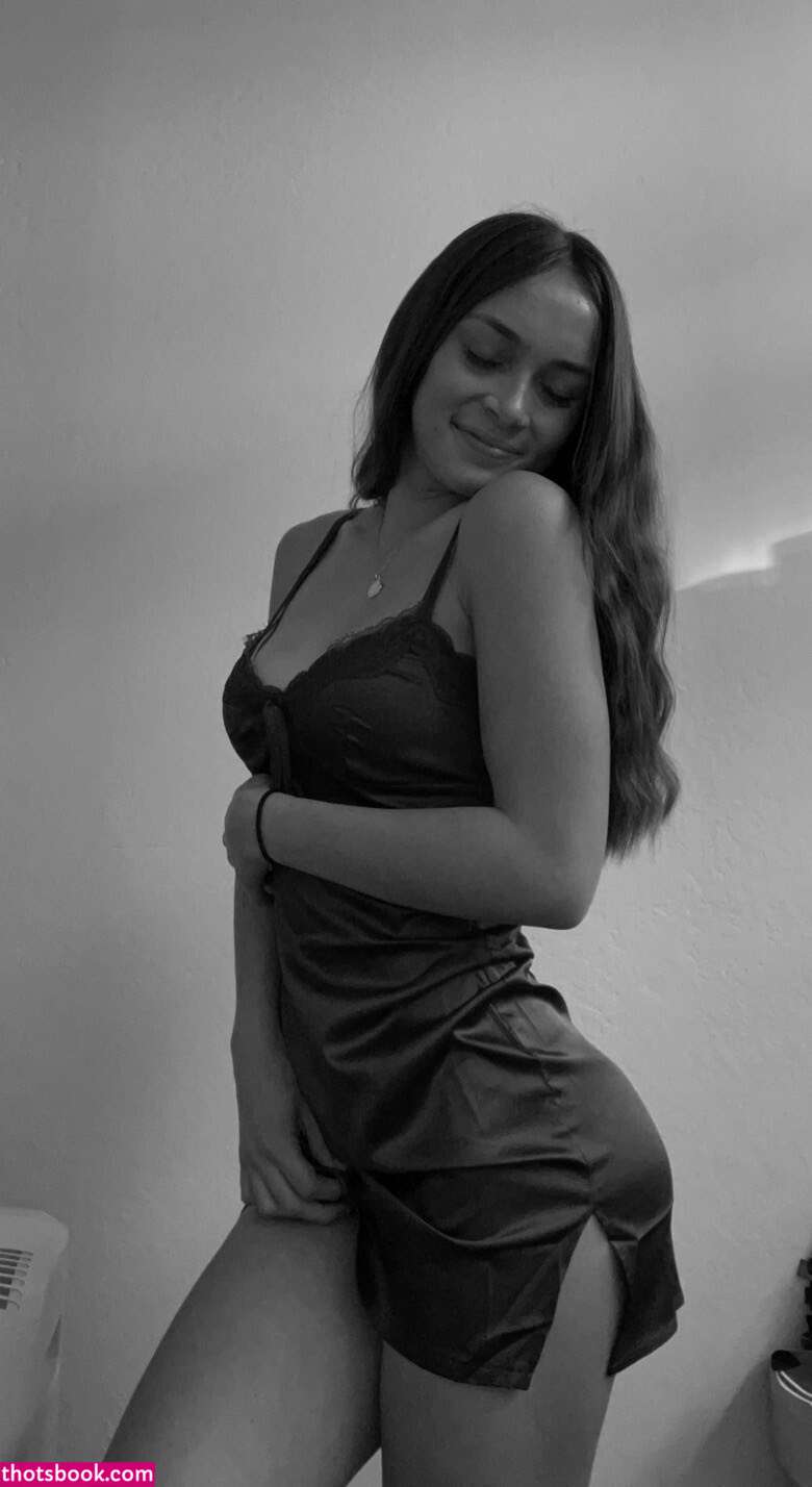 Lola Juarez Photo #96