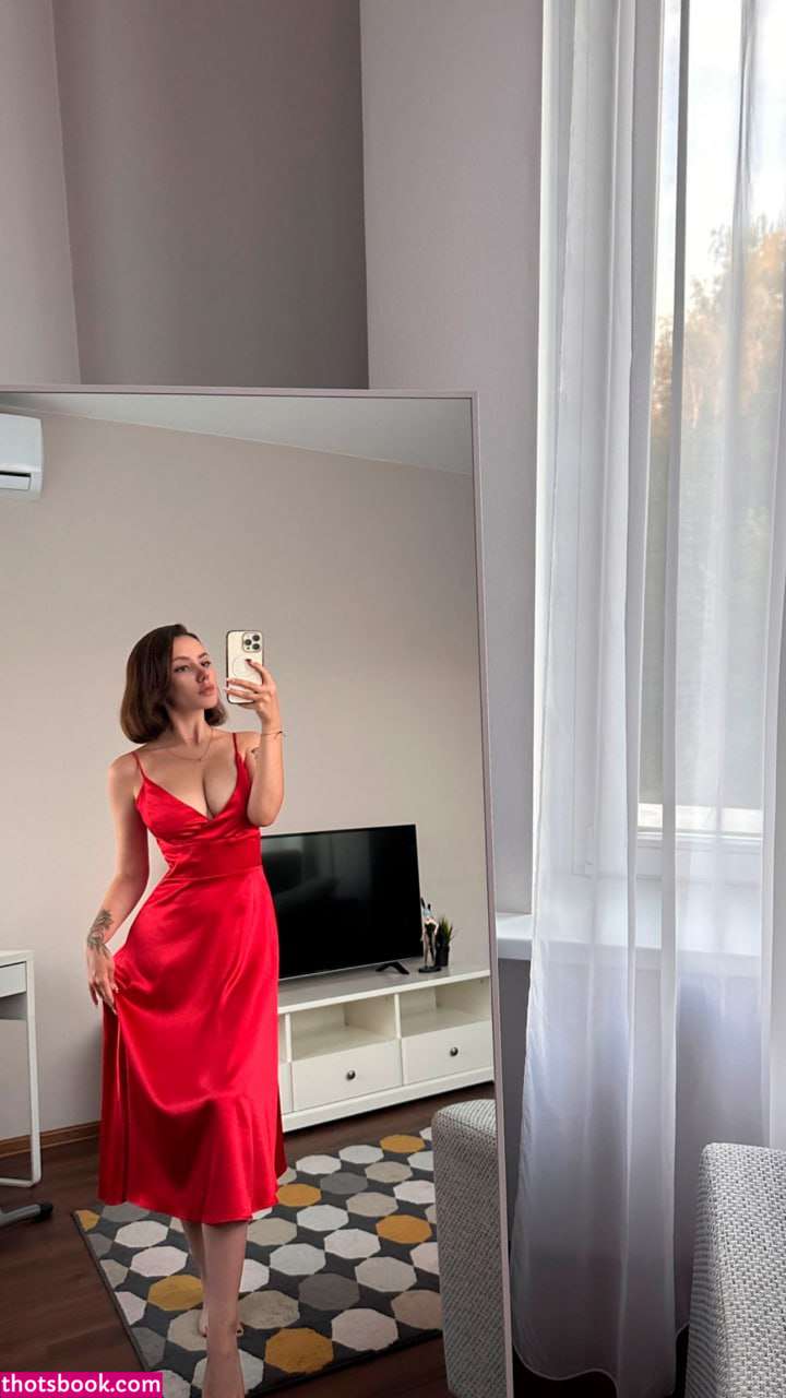 Anna Aifert Photo #31