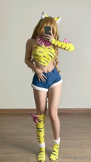 Ain Nguyen Photo #181