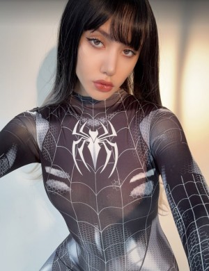 Anna Aifert Photo #135