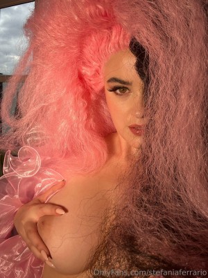 Stefania Ferrario Photo #376