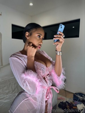 Kris Summers Photo #55