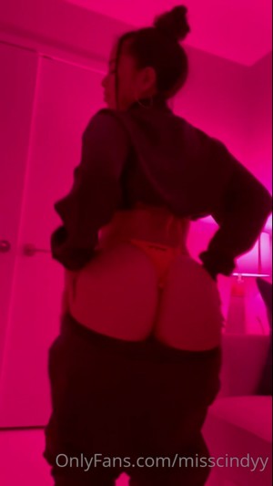 Cindy Tran Photo #133