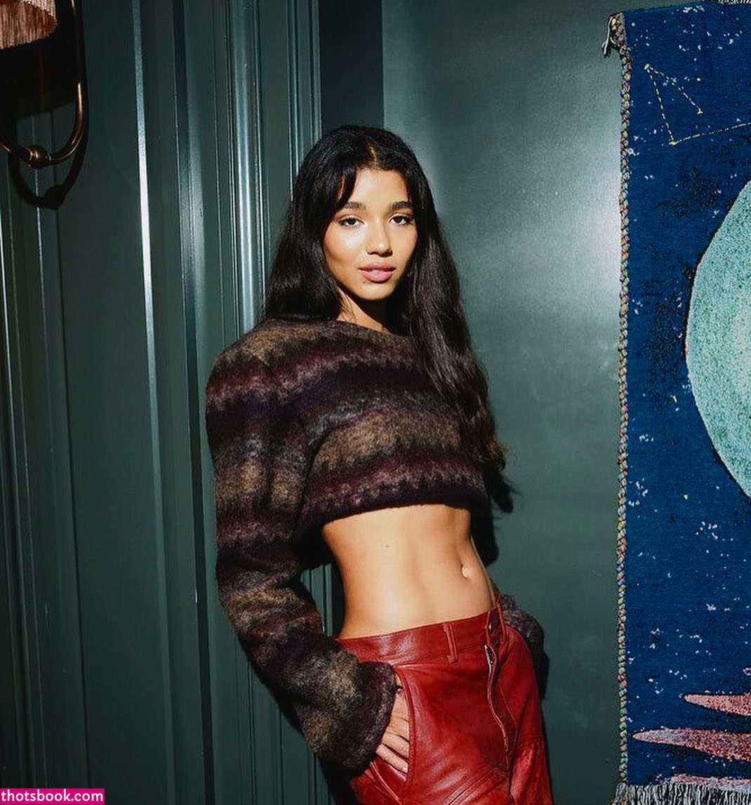 Yovanna Ventura Photo #6