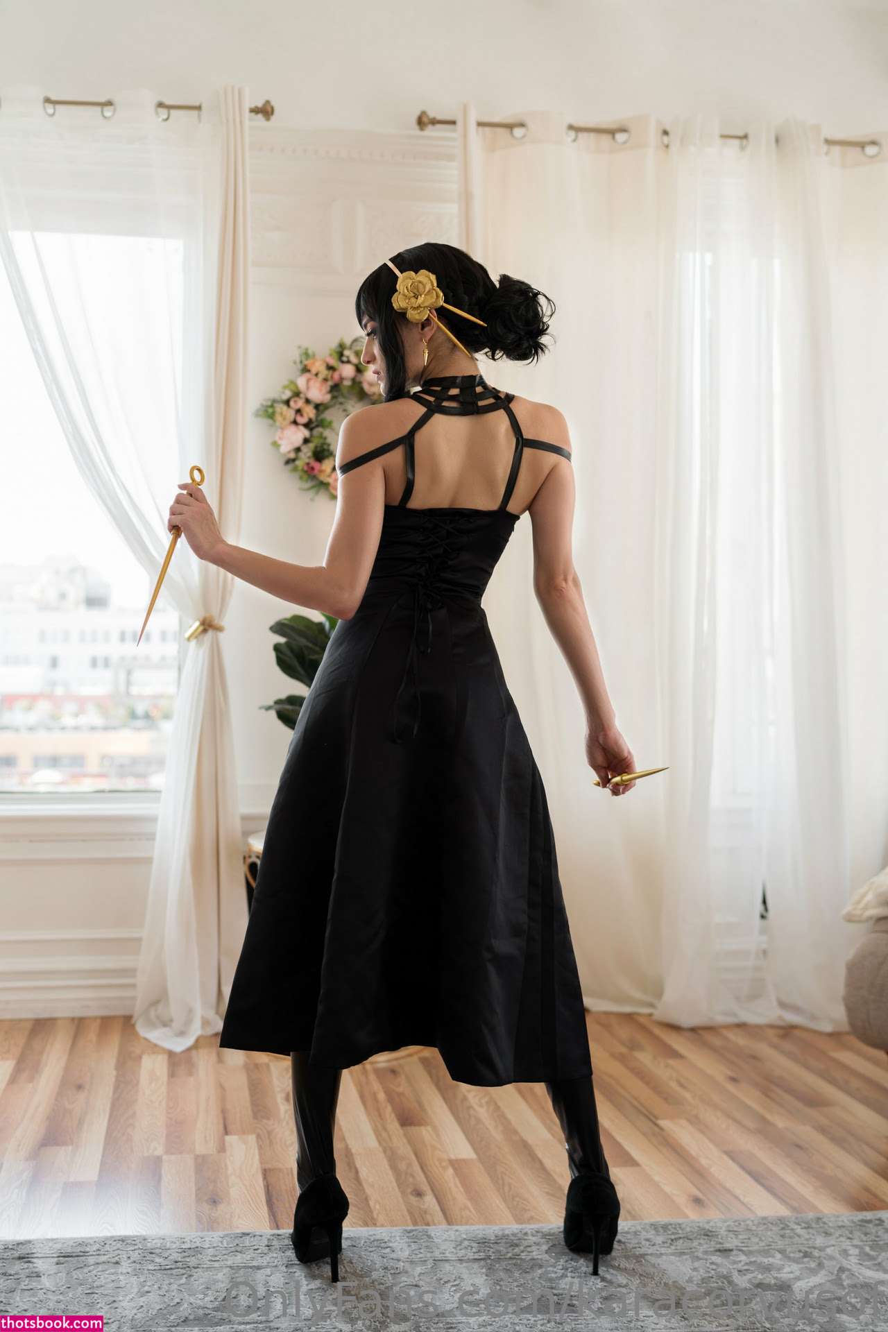 Kara Corvus Photo #422