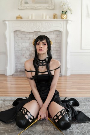 Kara Corvus Photo #410