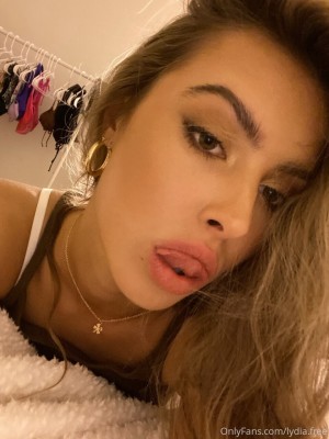 Lydia free Photo #8