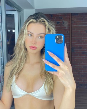 Lydia free Photo #52