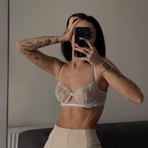 Pelinay Igit Photo #22