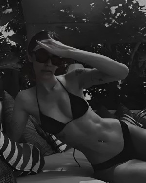 Pelinay Igit Photo #33