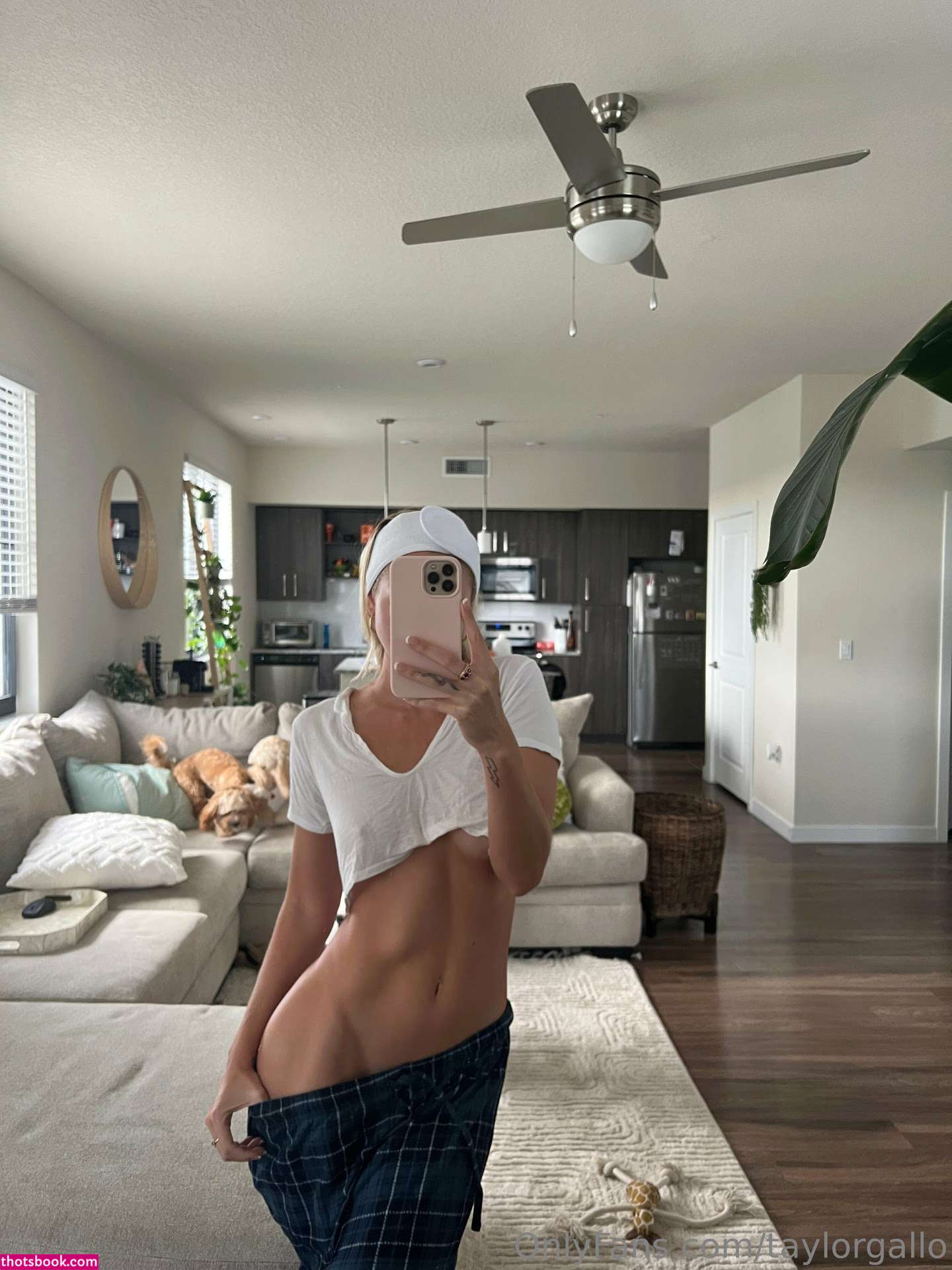 Taylor Gallo Photo #122