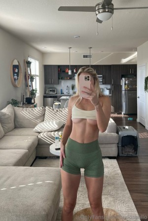 Taylor Gallo Photo #165