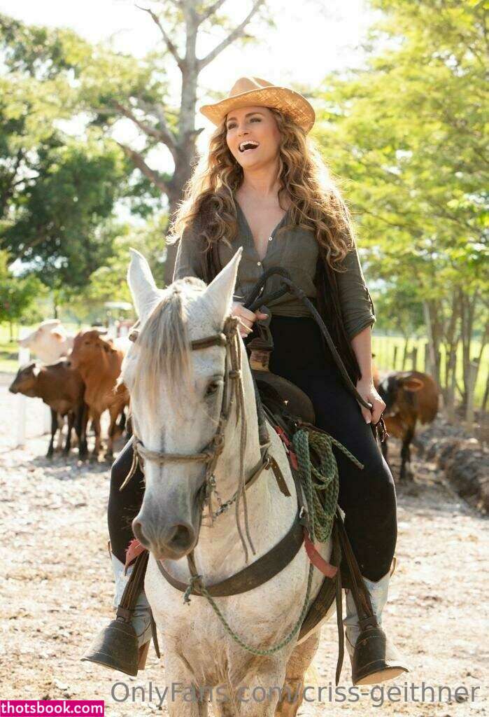 Aura Cristina Photo #238