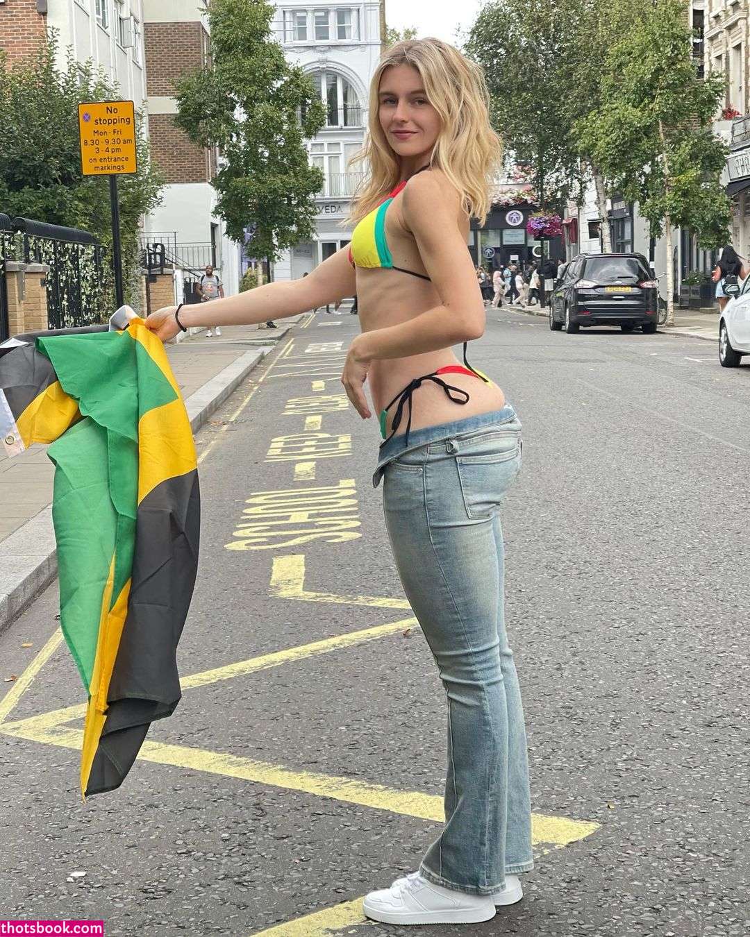 Vera Dijkmans Photo #168