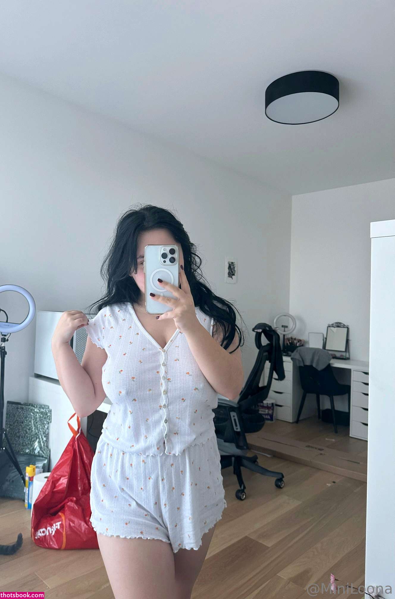 Miniloonaa Photo #141