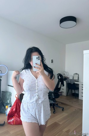 Miniloonaa Photo #141