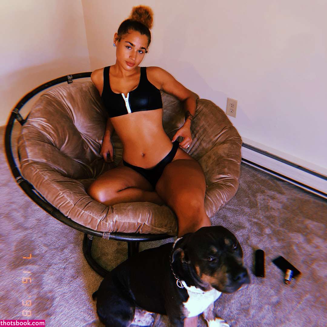 Janae Girard Photo #34