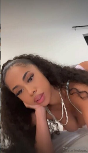 Yasmine Lopez Photo #12