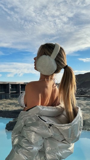 Emily Elizabeth Photo #60