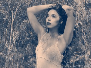 Deavan Clegg Photo #1