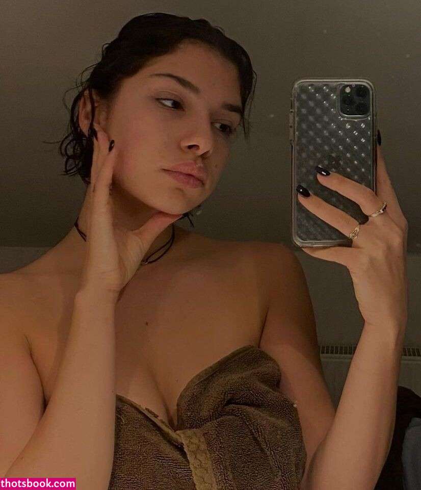 Emmy Tifrit Photo #17