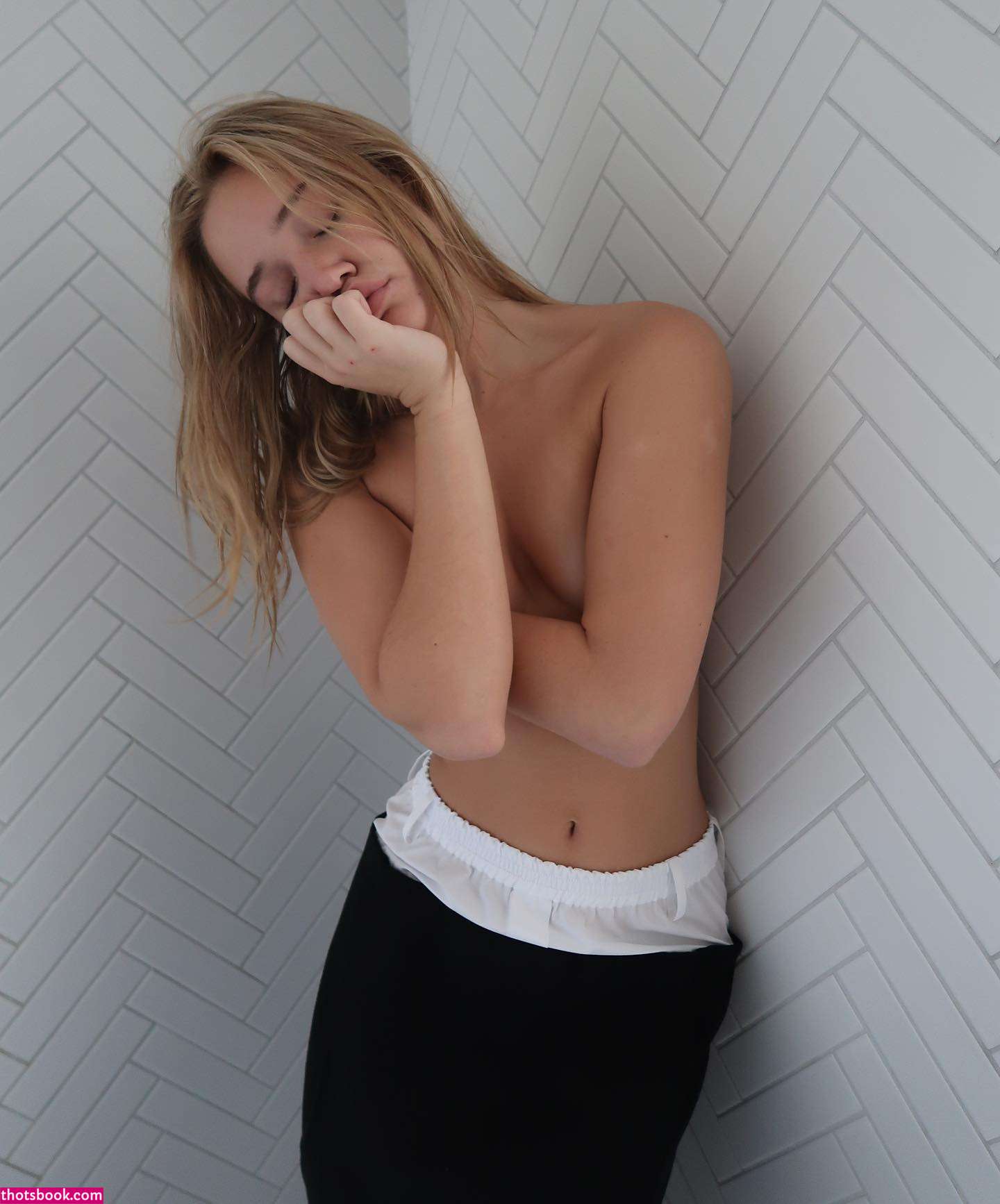 Olivia Ponton Photo #4