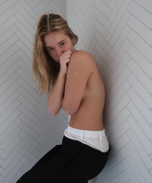 Olivia Ponton Photo #6