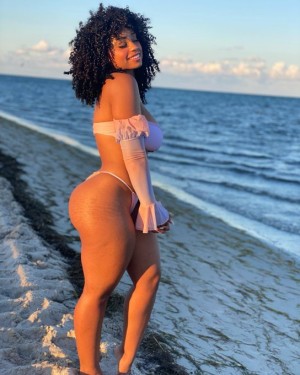 Kathryn Celestre Photo #16