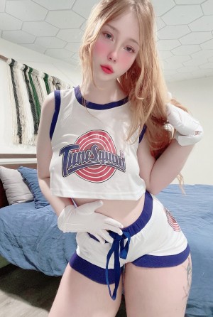 Diovana Konigsreuter Photo #185