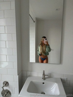 Emily Elizabeth Photo #87