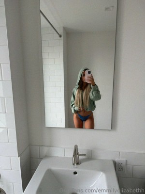 Emily Elizabeth Photo #92