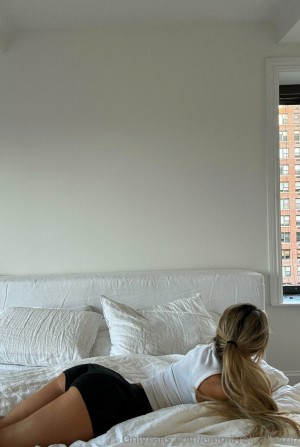 Emily Elizabeth Photo #143