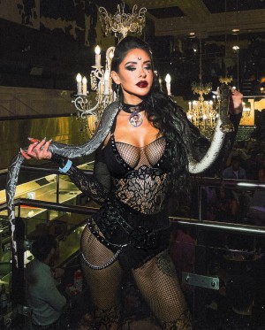 Lacey Montgomery Photo #115