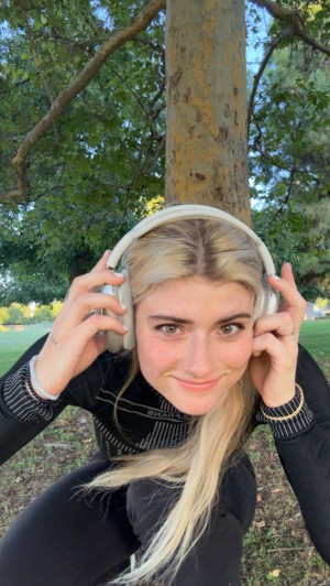 Faith Ordway Photo #17