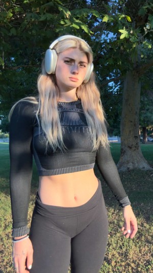 Faith Ordway Photo #22