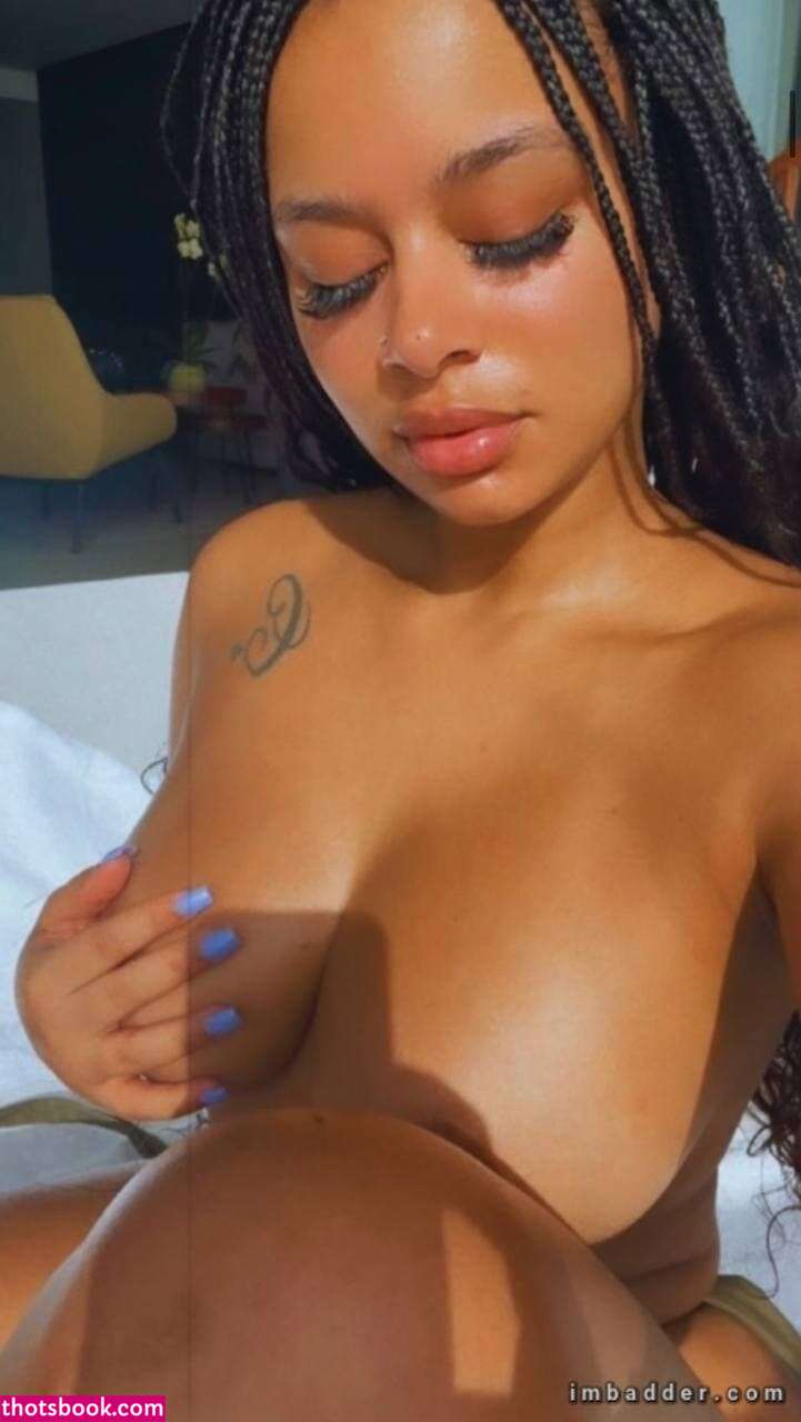 Winny Munhoz Photo #7