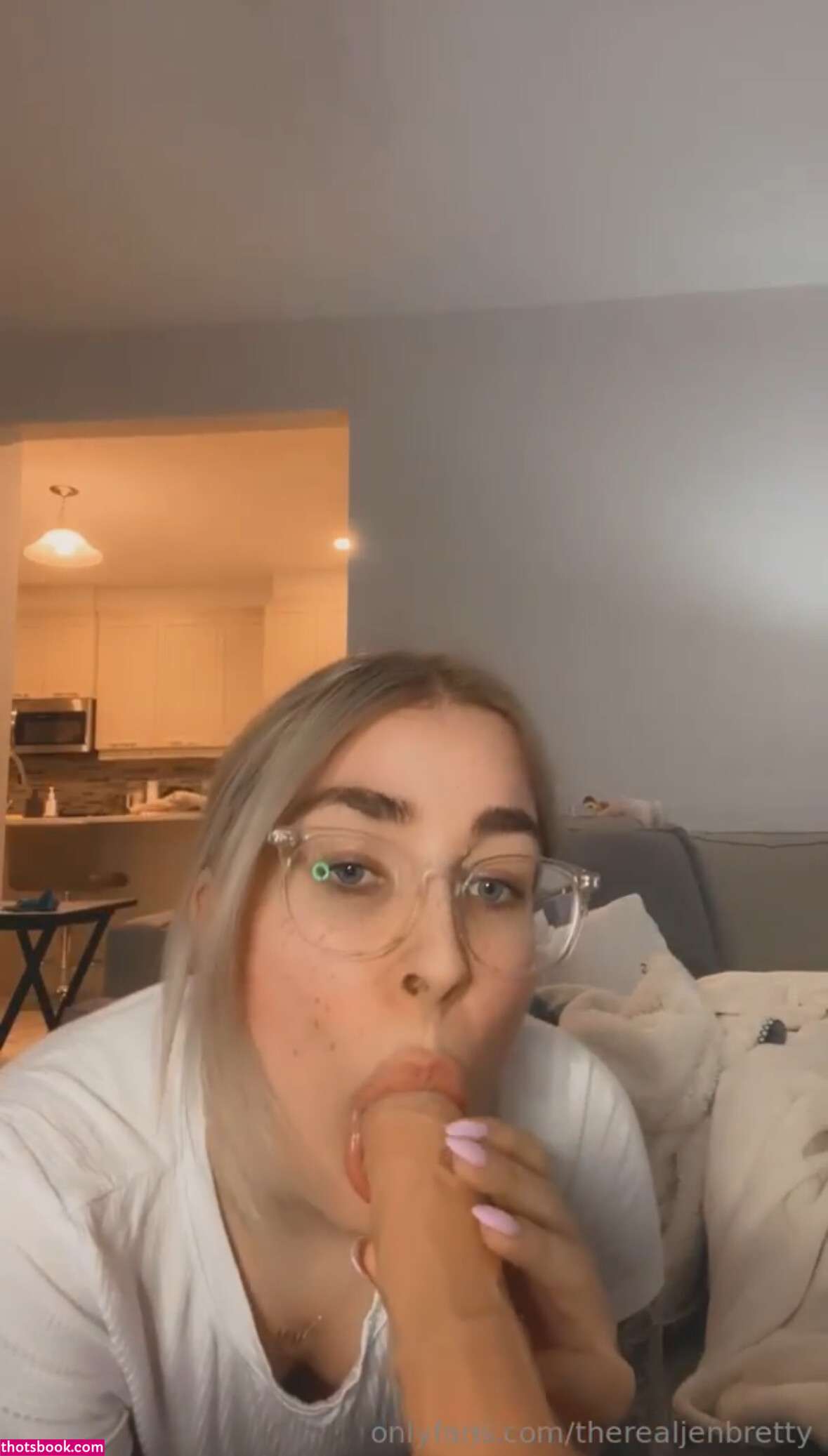 Jen Brett Photo #158