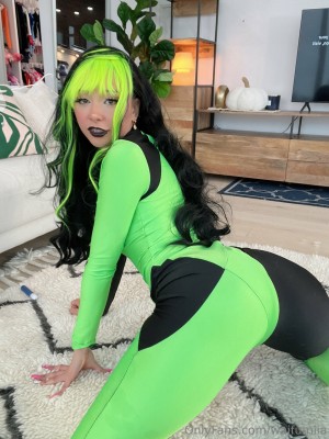 Izzybunnies Photo #348