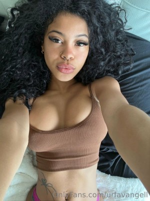 urfavangell Photo #19