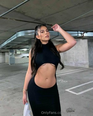 Amanda Trivizas Photo #123