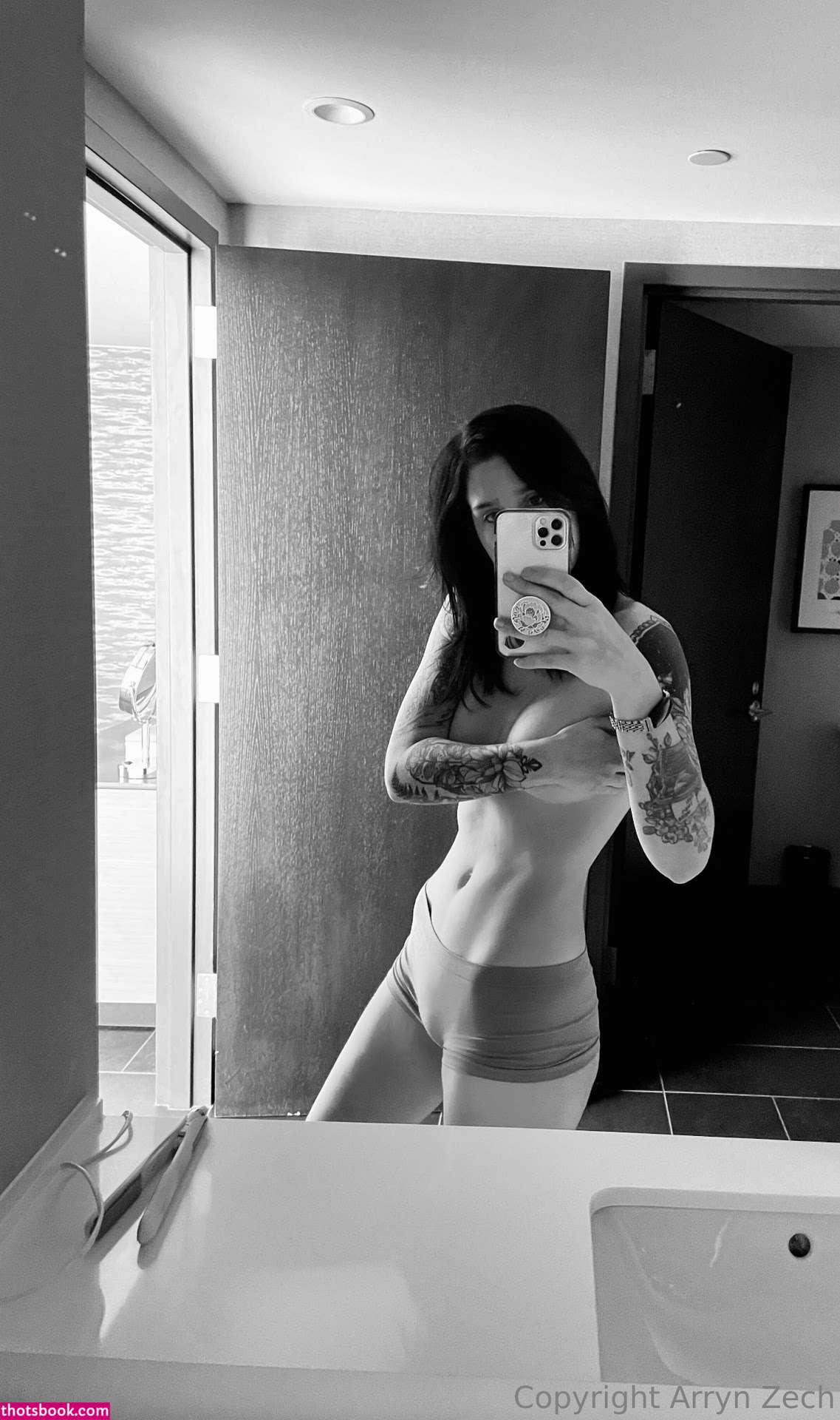 Arryn Zech Photo #167