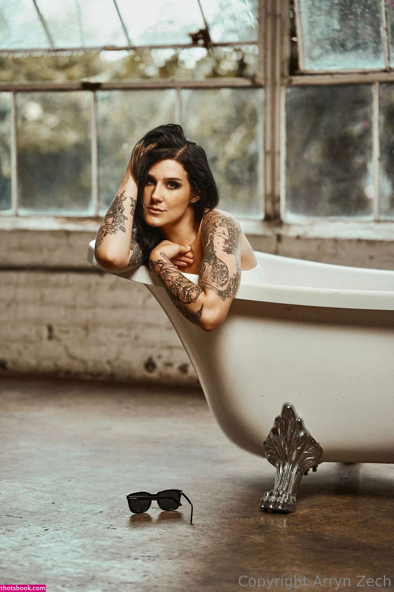 Arryn Zech Photo #181