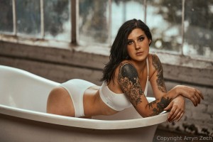 Arryn Zech Photo #188