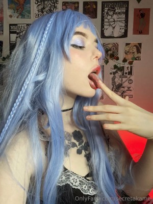 secretakame Photo #27