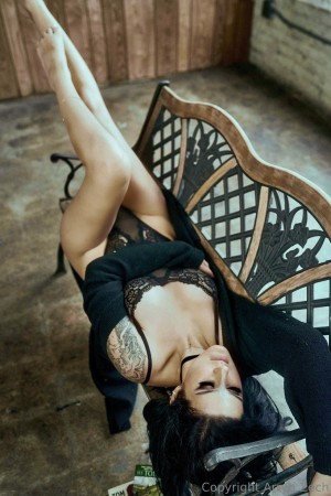 Arryn Zech Photo #258