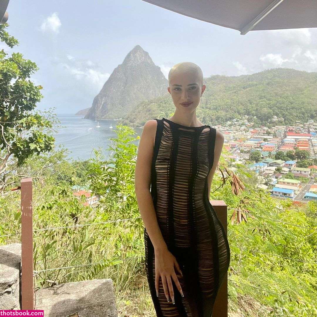 Daisy Delancey Photo #15